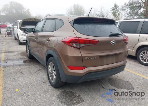 2016 Hyundai Tucson Se z USA, uszkodzony, nr VIN KM8J33A48GU238076